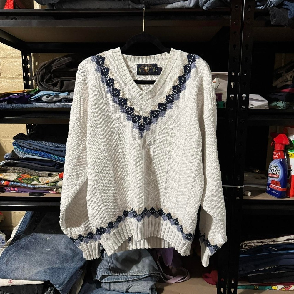 VINTAGE 90s Lake Harmony USA Made BEAUTIFUL White & Blue Knit Sweater - Large